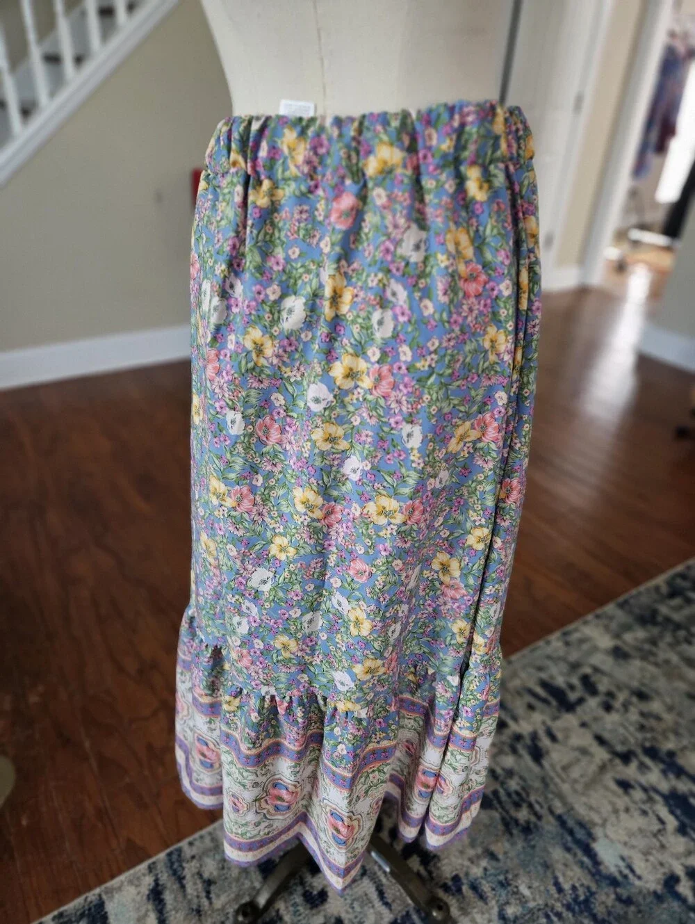 Shein Floral Stretchy Maxi Skirt Large - Picture 3 of 4